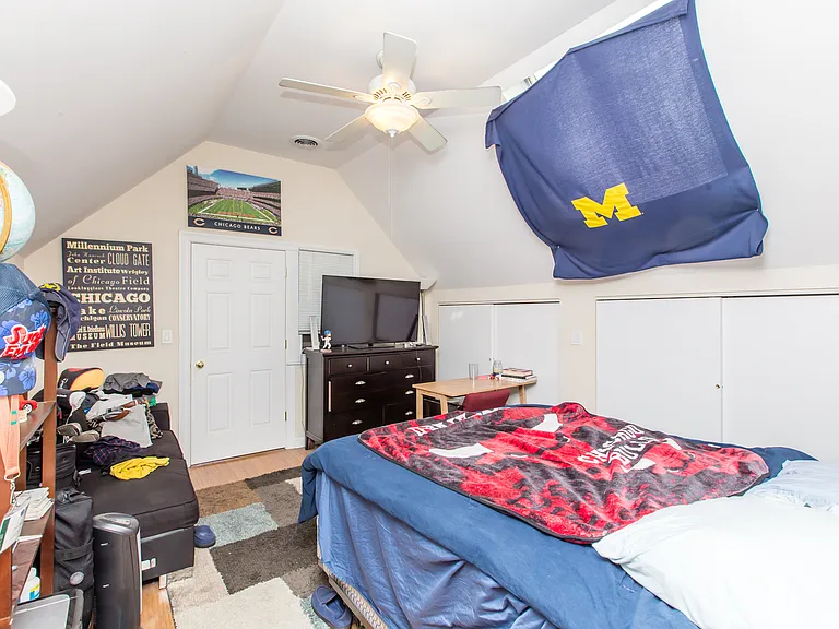 1621 N Honore St #3R — Photo 13