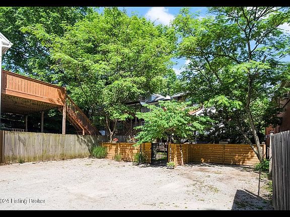 3rd image of 2074 Sherwood Ave #2F