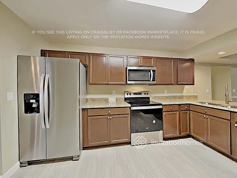 1341 Gangplank Dr — Photo 7