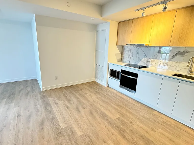 1100 Sheppard Ave W #833 — Photo 10
