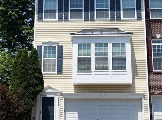 8306 Leighlex Ct, Manassas, VA 20111
