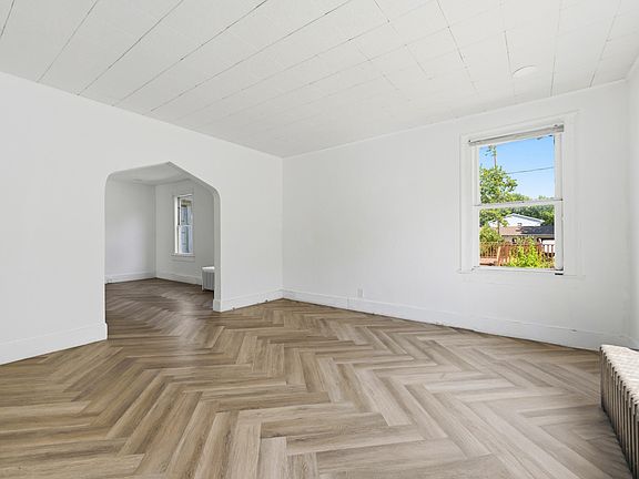 5th image of 915 Market St #1-3