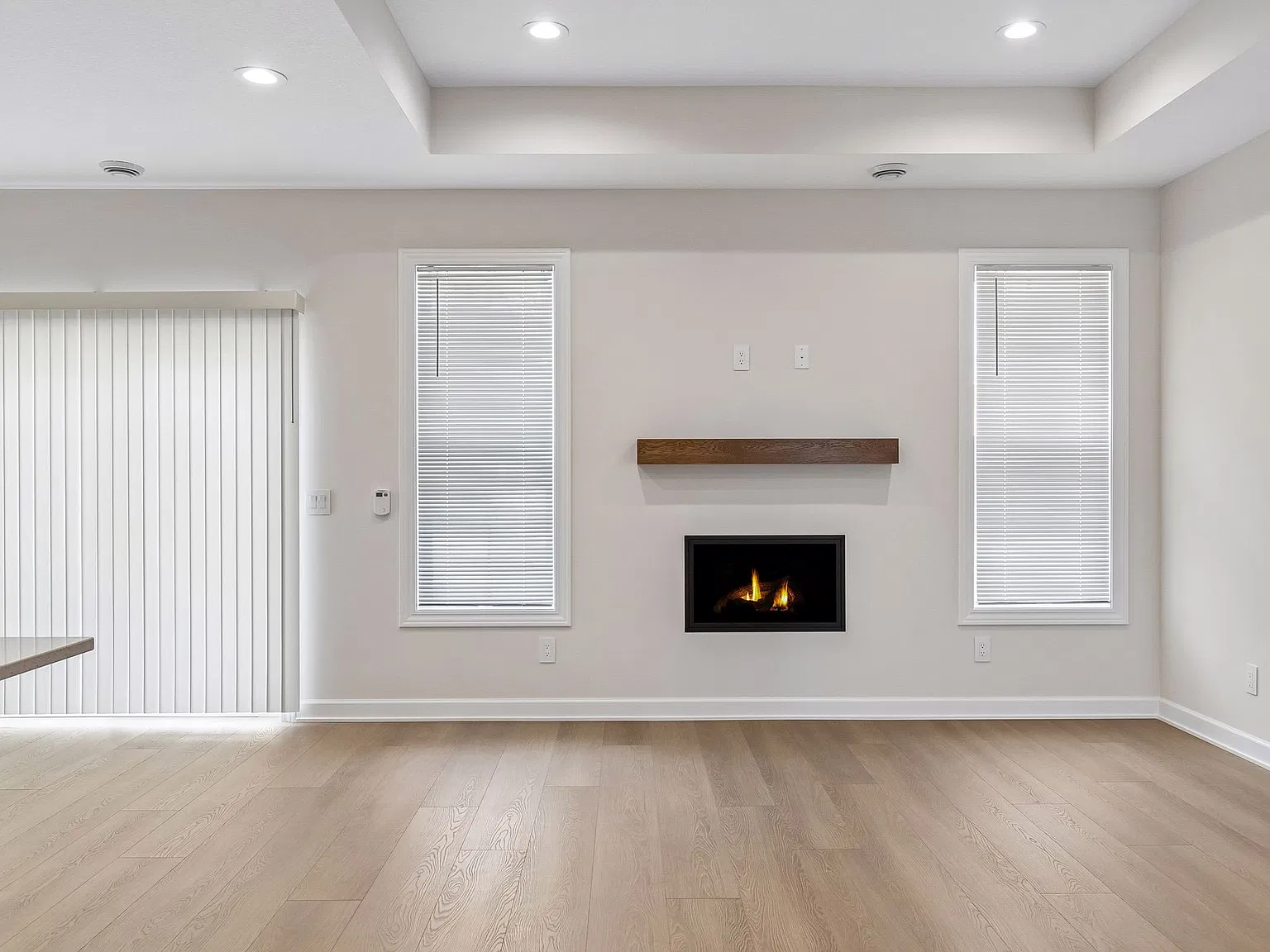 2 bed, 1289 sqft, $2,150 — Photo 2