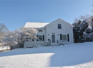 2535 Milford Rd, University Heights, OH 44118