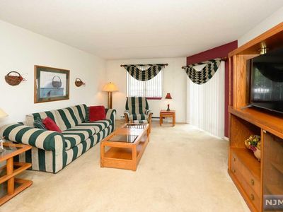 38 Moonachie Rd APT 306, Hackensack, NJ, 07601