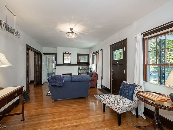 5th image of 1619 Saint Charles Ave