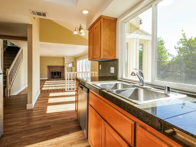 2844 Tiffany West Way — Photo 14