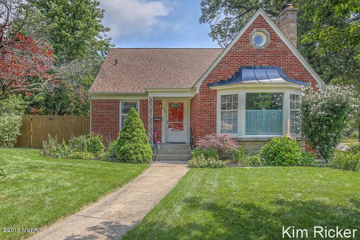 1st image of 1156 W Chippewa Dr SE