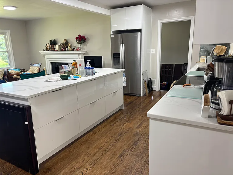 3004 Grandin Rd — Photo 3