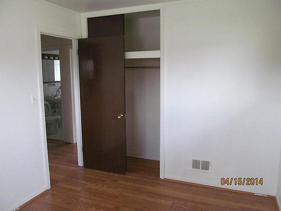 5th image of 1204 N Ashbel Ave