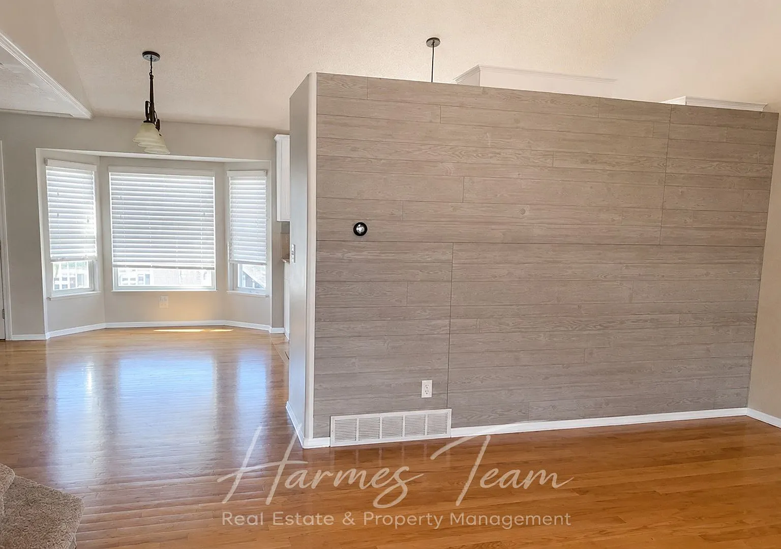 3 Bed 4 Bath Home in School District 11 — Photo 2