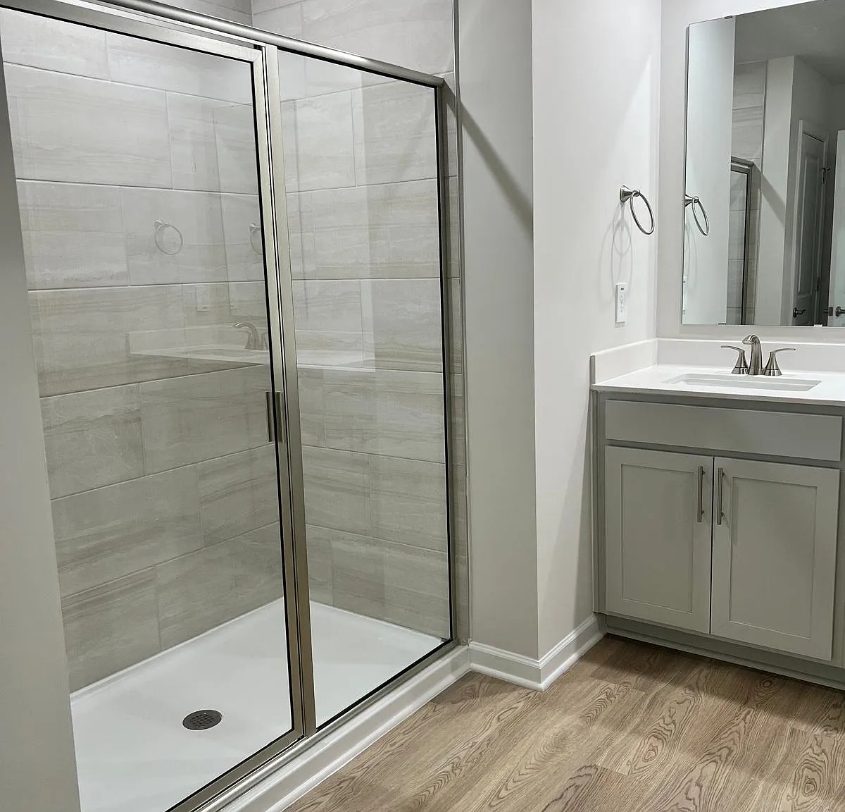 4 bed, 2100 sqft, $2,499 — Photo 3