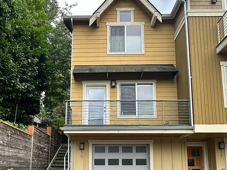 15 W Florentia St — Photo 1