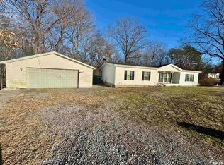 14568 Cambria Rd, Carterville, IL 62918