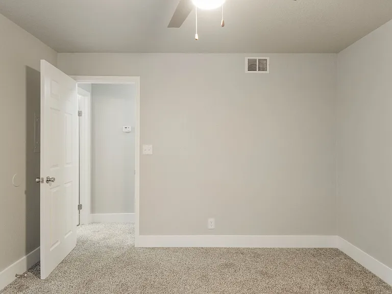Waterside Apartments Tulsa — Photo 12