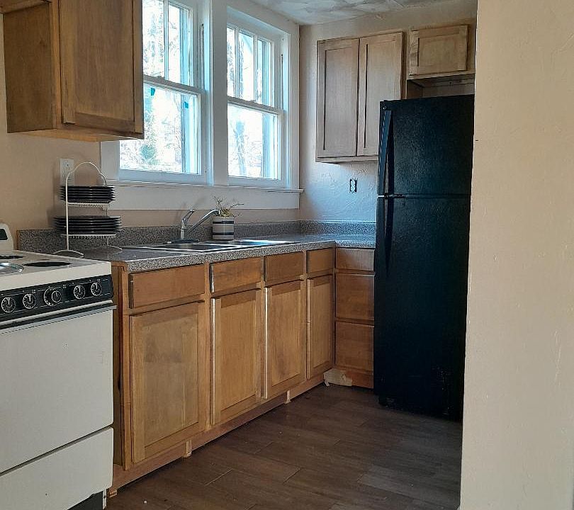 1st image of 403 W Pine St #4
