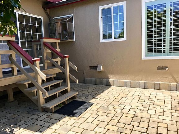 3rd image of 512 Lomita Ct