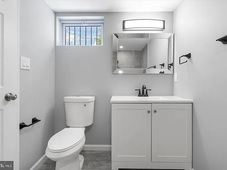 3551 Shannon Dr — Photo 14