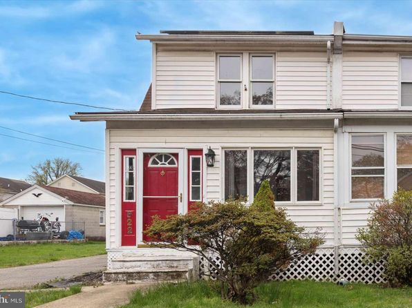 522 Charmont Ave, Folcroft, PA 19032