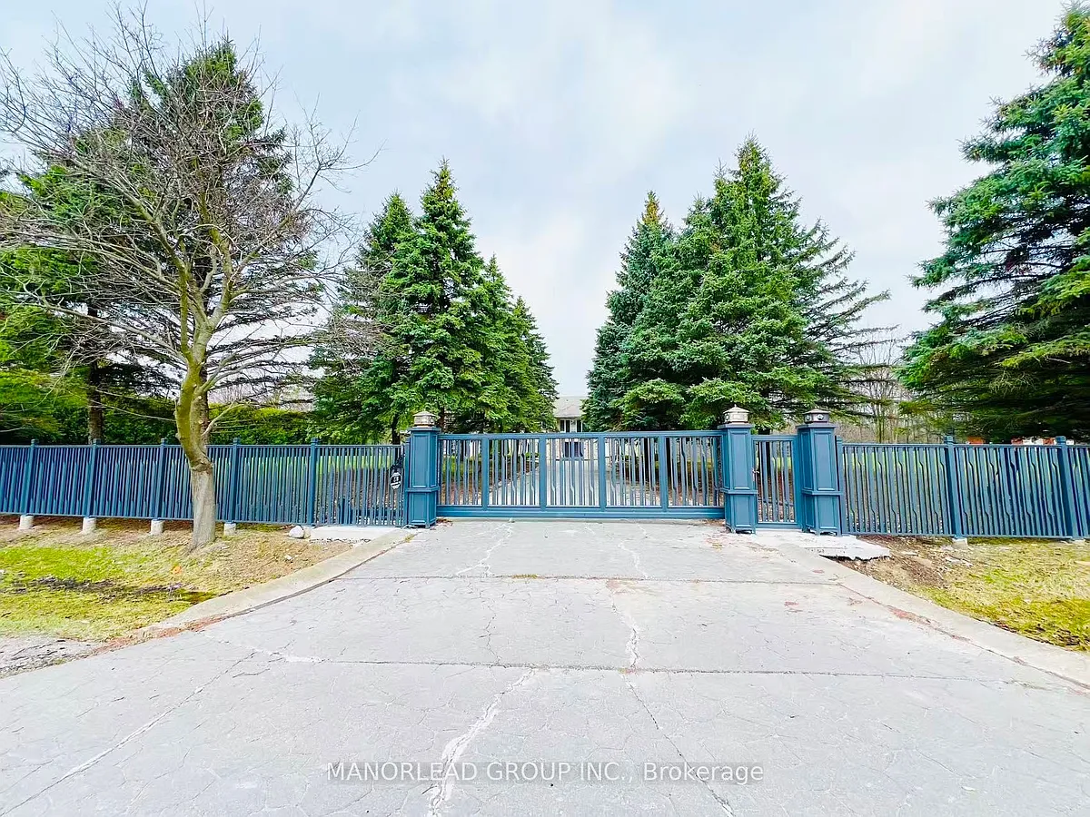 Building Photo - 270 Greenbrooke Dr