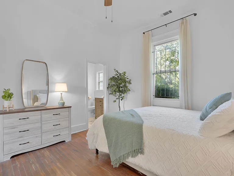 2425 Waters Ave — Photo 13