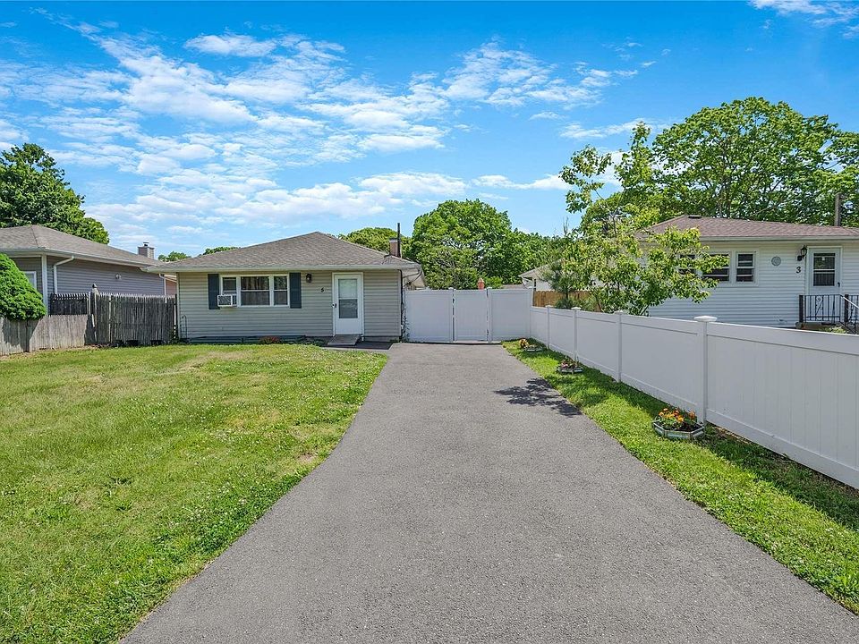 1st image of 5 Hollywood Drive