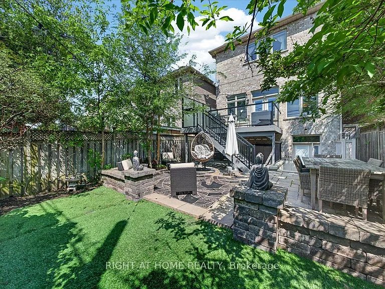 91B Evans Ave — Photo 32