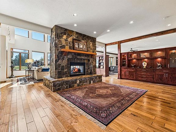 4th image of 764 N Dalton Ranch Road