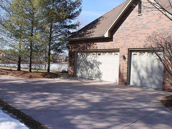 4th image of 837 Briarwood Ct