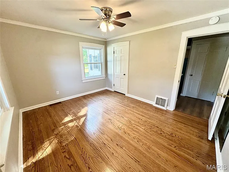 4720 Ruth St — Photo 36