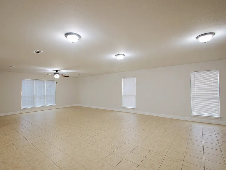 4702 Mariner Dr — Photo 20