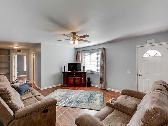 3rd image of 4154 Chandler Dr
