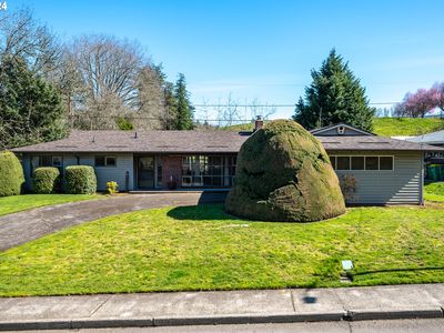 5220 SW Dover Ln, Portland, OR, 97225