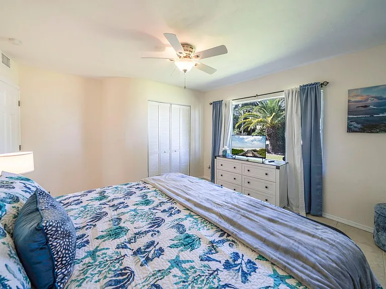 4464 E Riverside Dr — Photo 20
