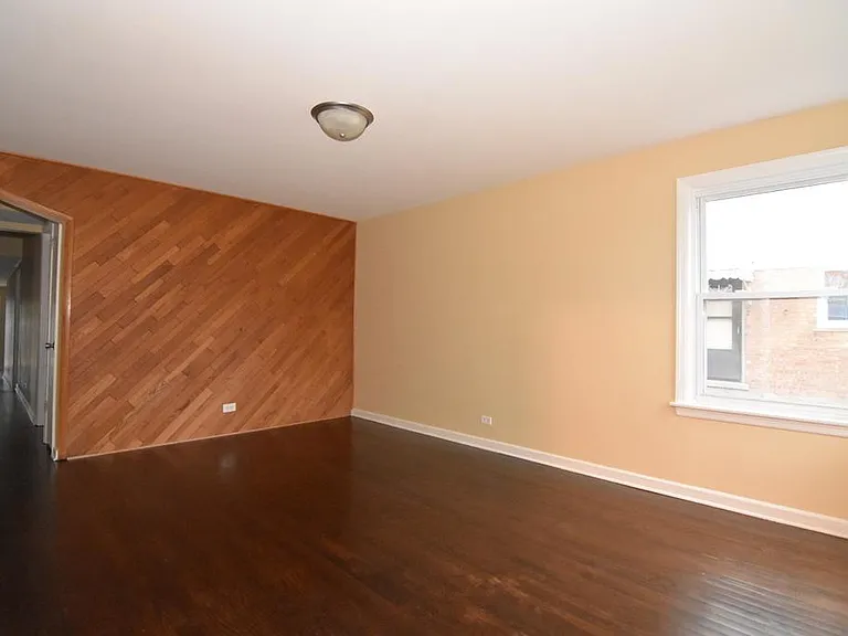 2710 Reuter St — Photo 5