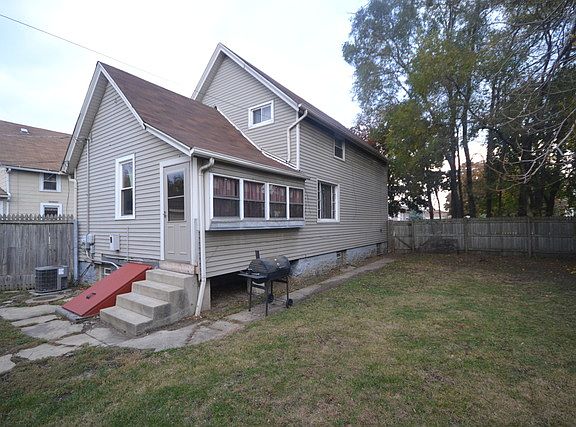 4th image of 2841 Burr Oak Ave