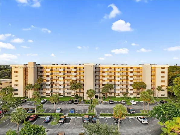 2430 Deer Creek Country Club Blvd #2-609, Deerfield Beach, FL 33442