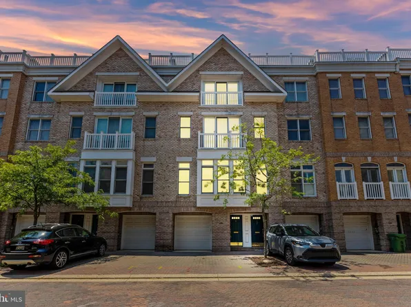 1238 Harbor Island Walk, Baltimore, MD 21230