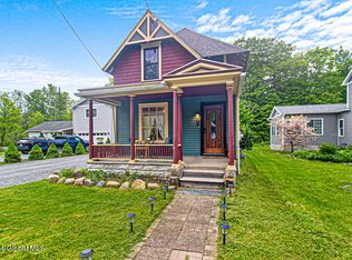 44 Washington Ave, Round Lake, NY 12151