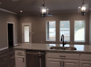 137 Cider Point Ln, Hallsville, TX 75650