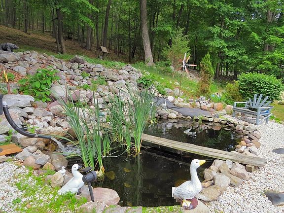 5th image of 921 Plymouth Lake Dr E