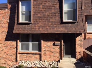 13514 Coliseum Dr, Chesterfield, MO