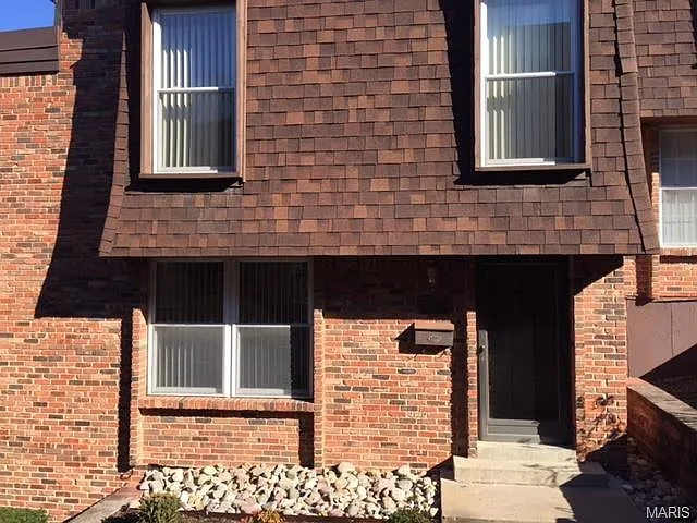 13514 Coliseum Dr photo 1