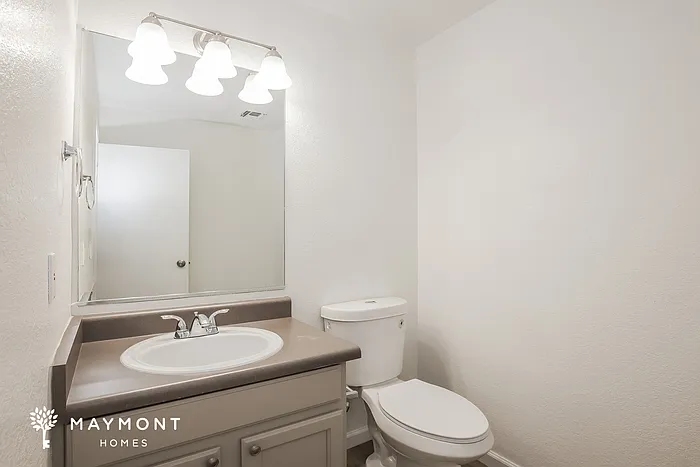 2327 E 35th Ave — Photo 10