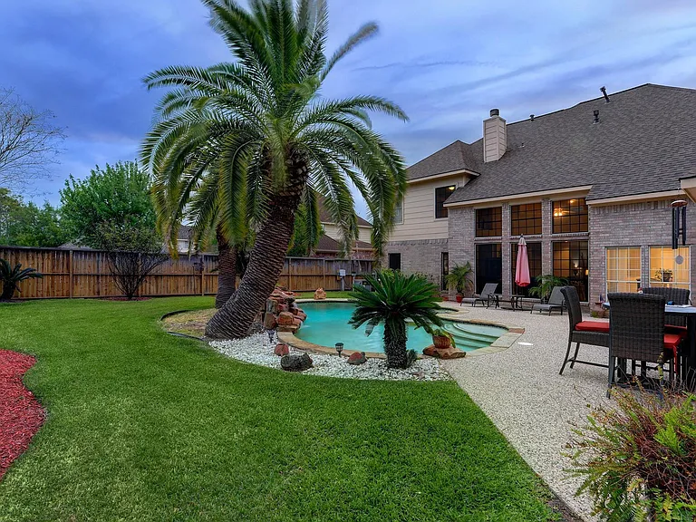 1214 Peregrine Dr — Photo 22