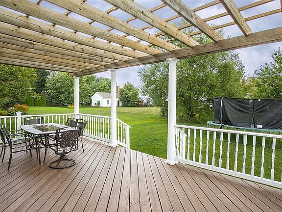 5th image of 5214 Hanover Close