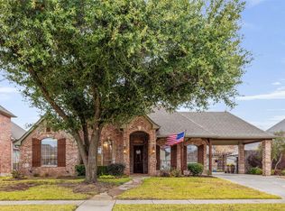 7913 Heatherbrook Dr, North Richland Hills, TX 76182