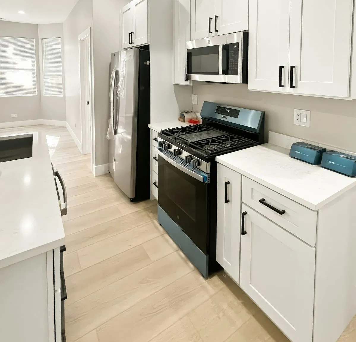 4300 North Kimball Avenue, Unit 2F — Photo 3