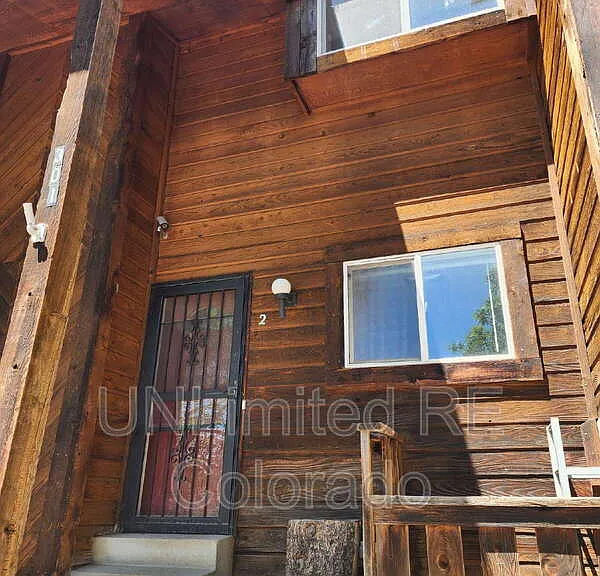 301 Zeta St #2 — Photo 3