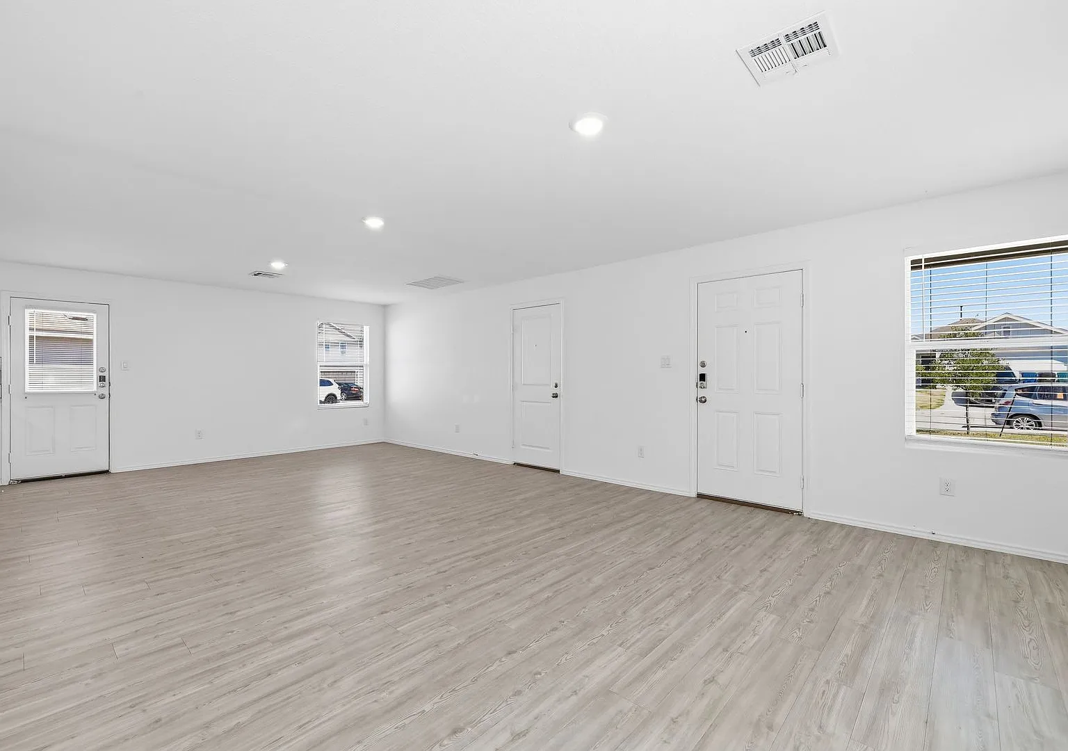 Rosillo Ranch Home with Solar Panels & No Rear Neighbors — Photo 4